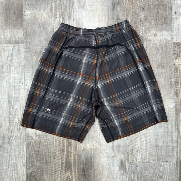 Lululemon Run Response Gray Brown Plaid Men's Shorts Size M - Picture 2 of 9 Lu - Picture 3 of 10
